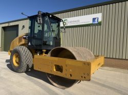 Caterpillar CS66B Compactor Roller