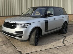 Range Rover Vogue SE L405 RHD Unused