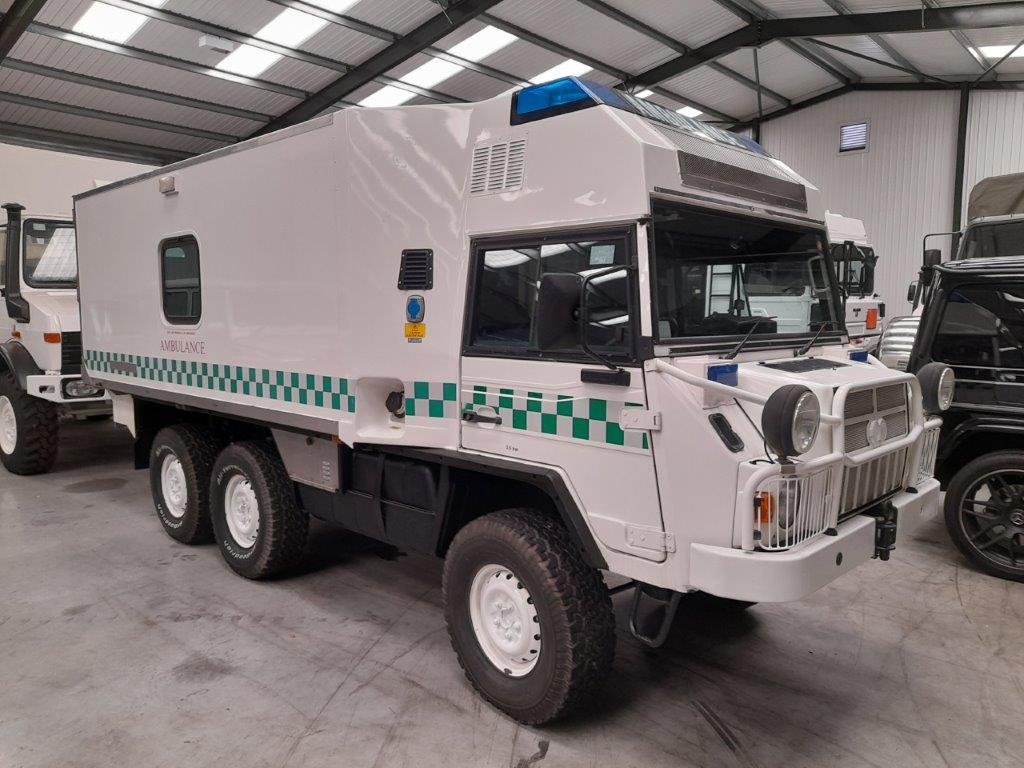 Ex Military - 50383 – Pinzgauer 718 6×6 Ambulance